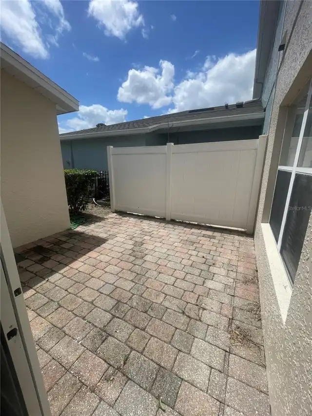 Listing Photo 7