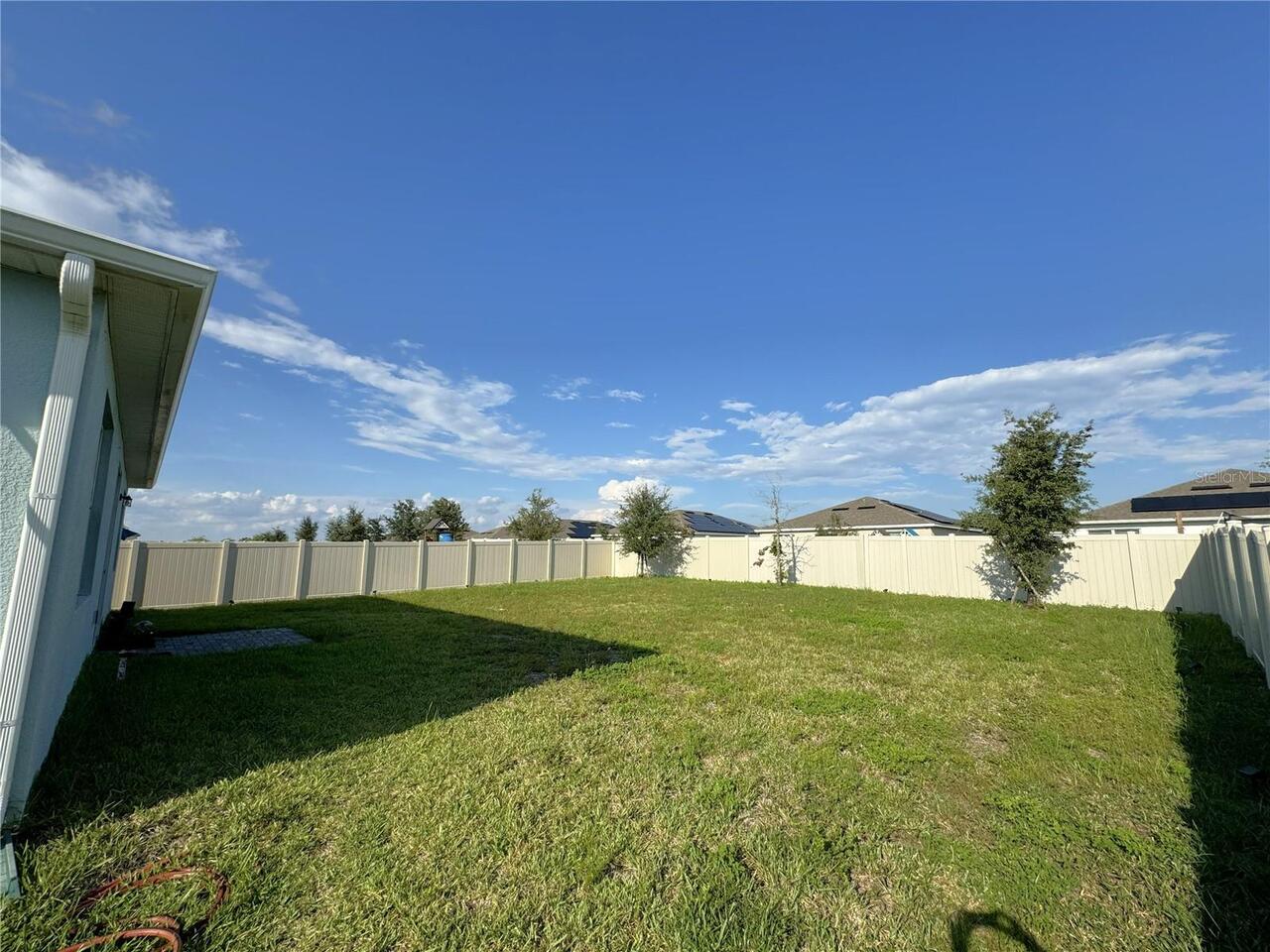 Listing Photo 9