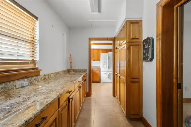 Listing Photo 9