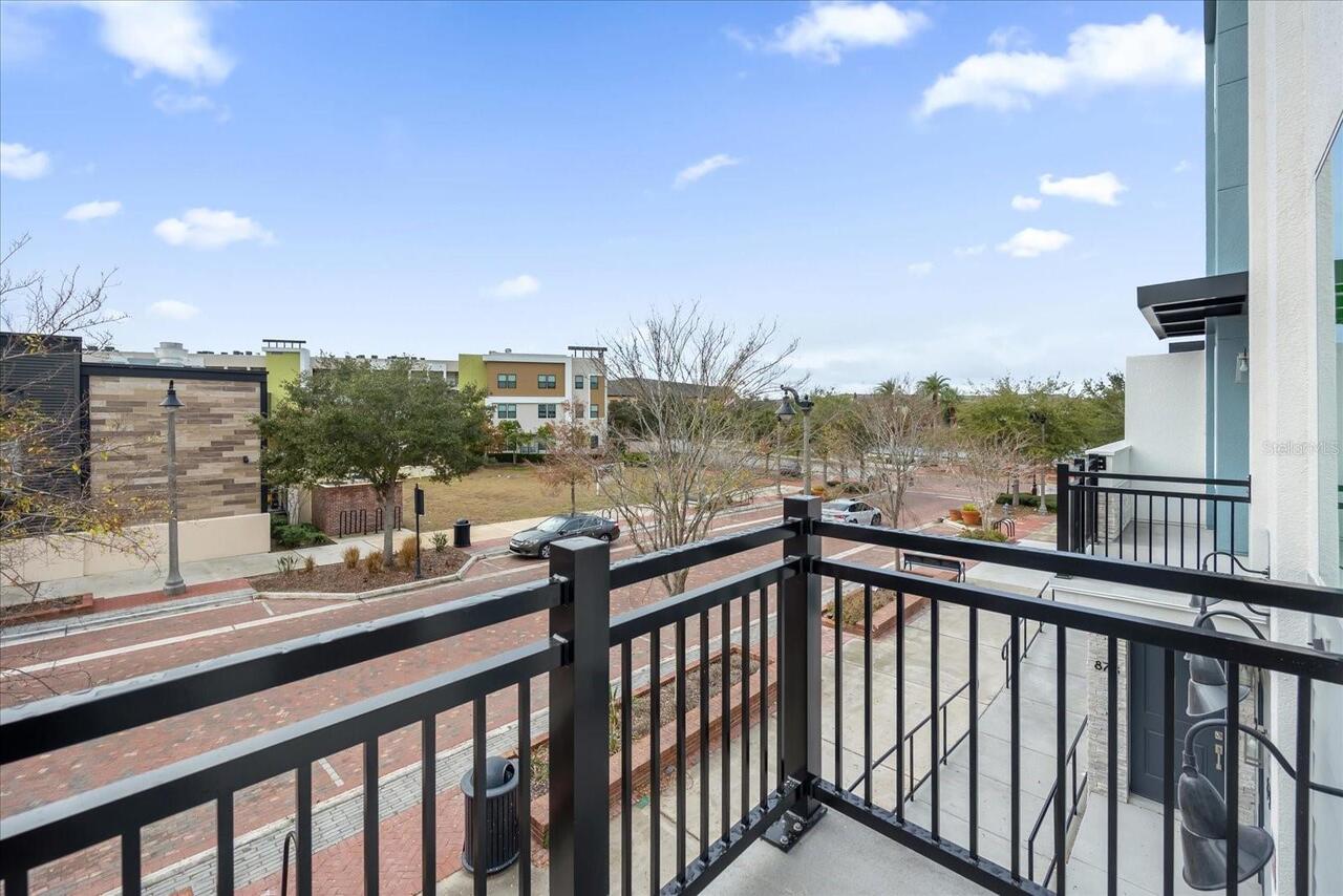 Listing Photo 11