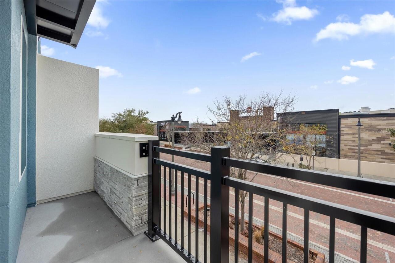 Listing Photo 12