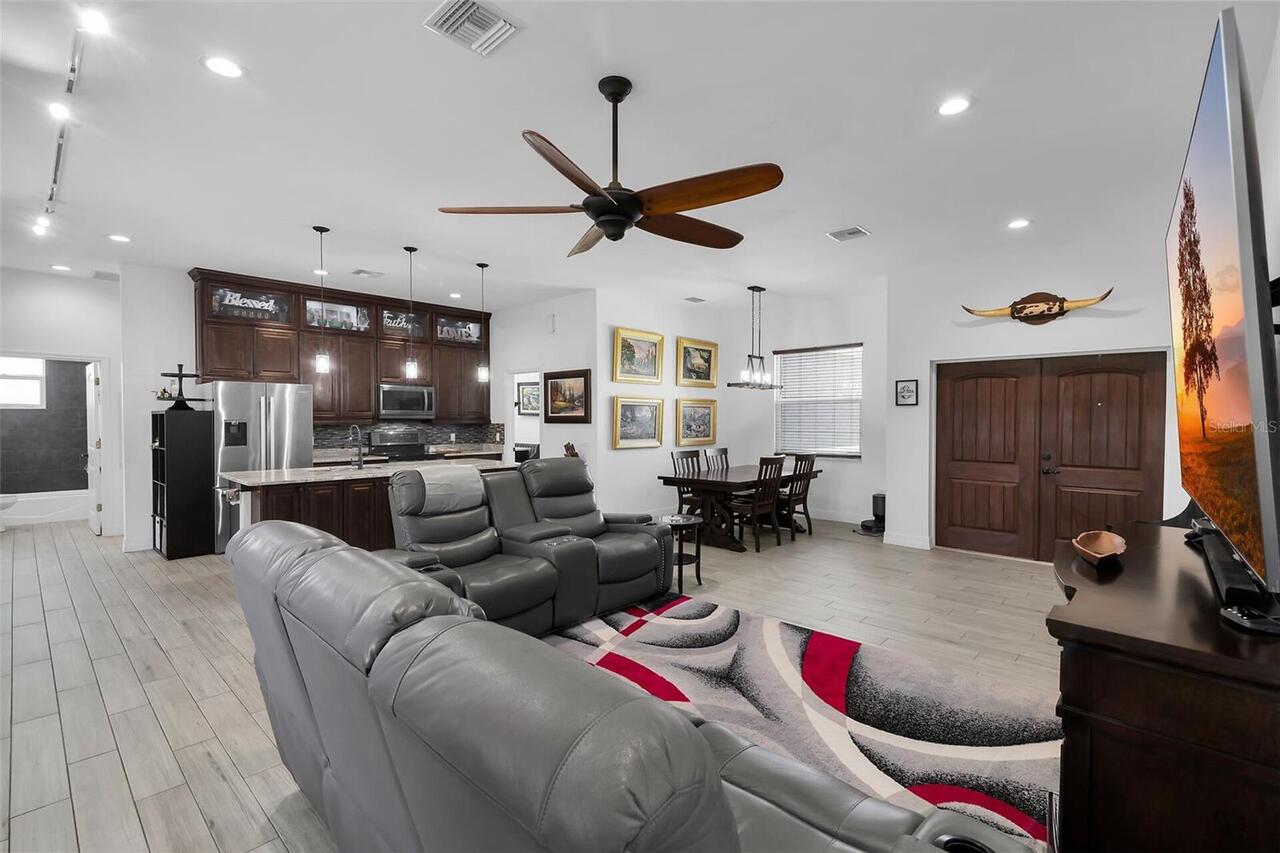 Listing Photo 15