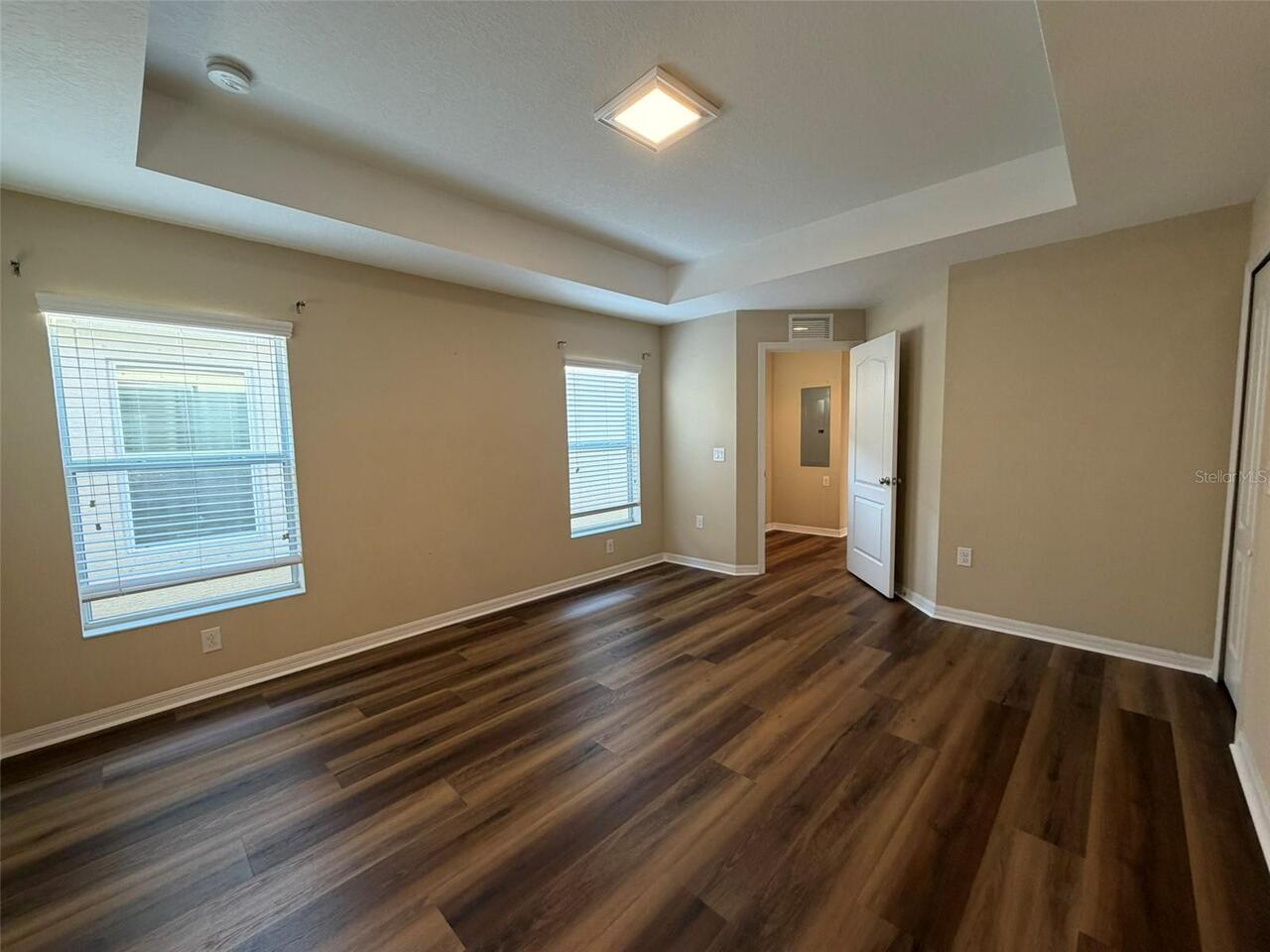 Listing Photo 12