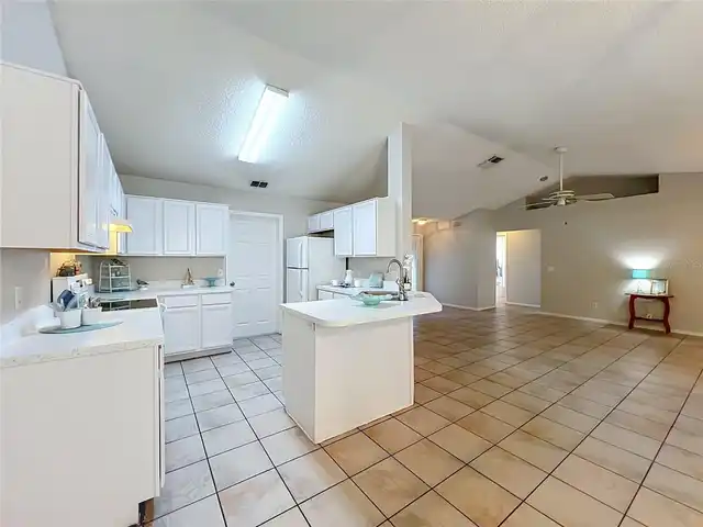 Listing Photo 15