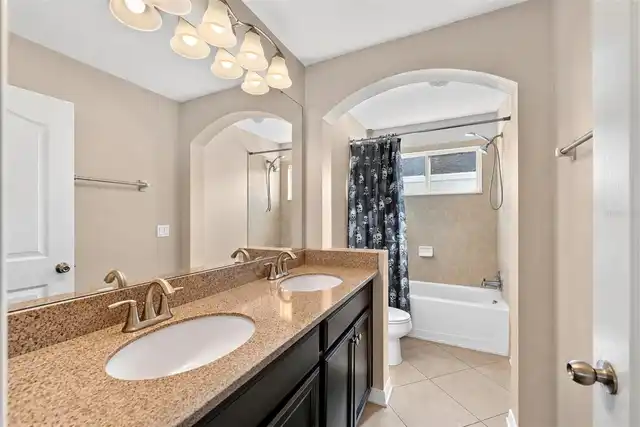 Listing Photo 18