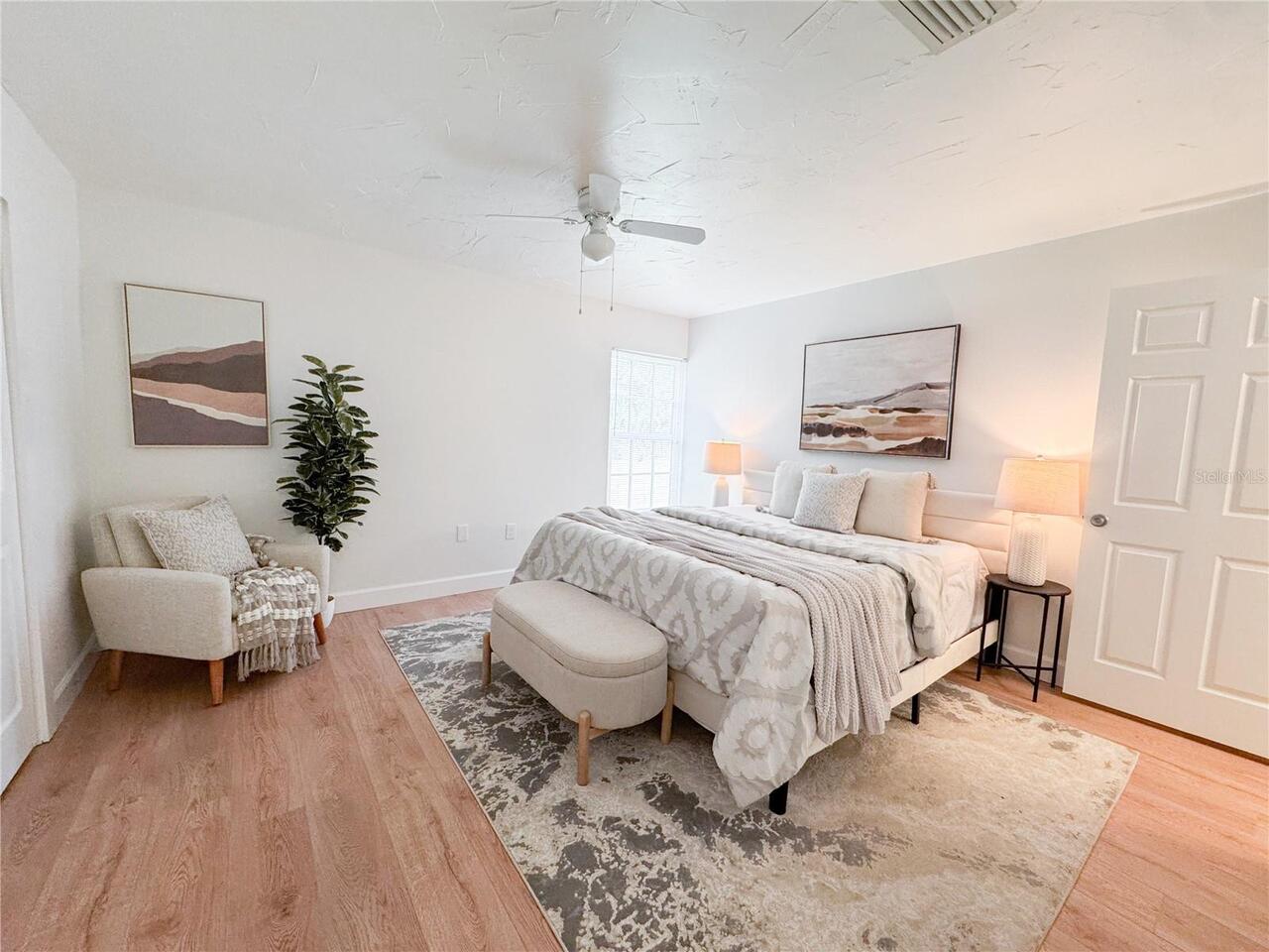 Listing Photo 16