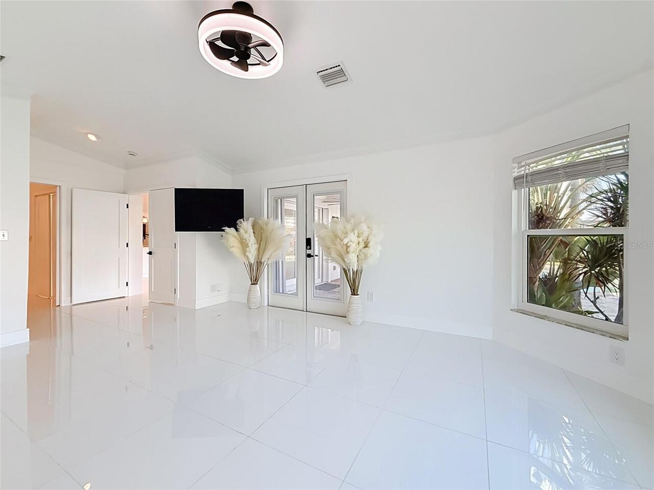 Listing Photo 42