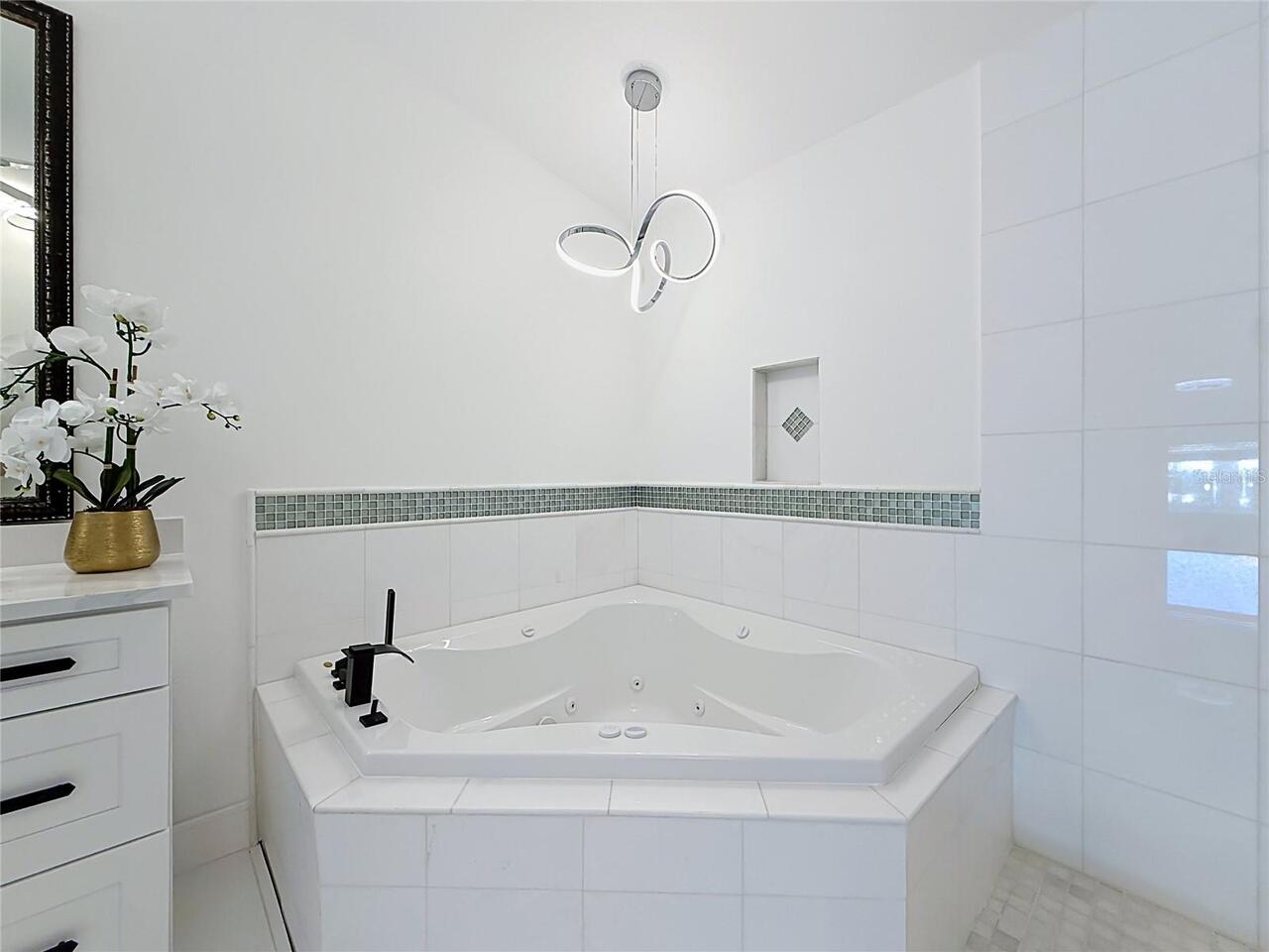 Listing Photo 52
