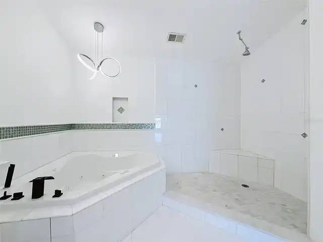 Listing Photo 37