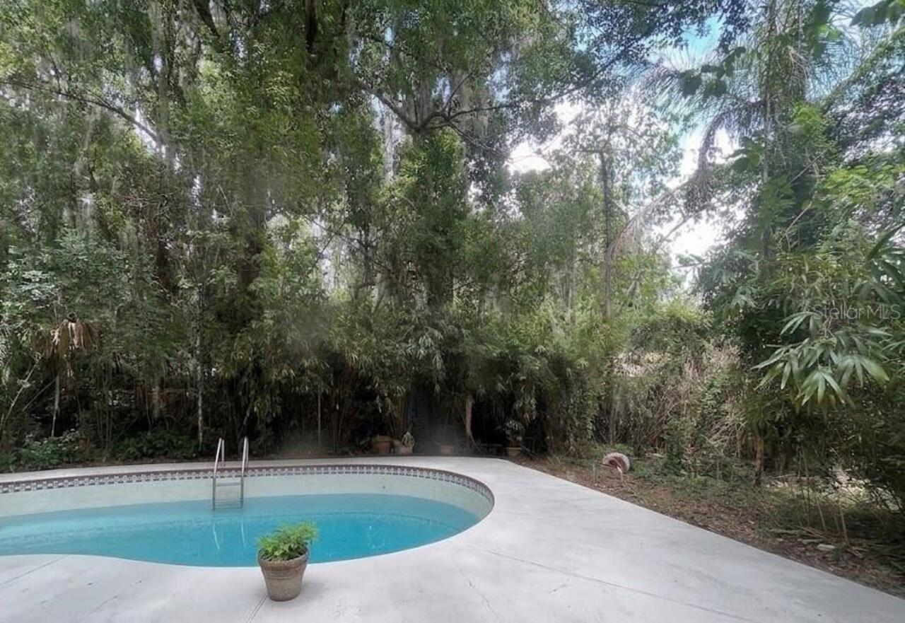 Listing Photo 8