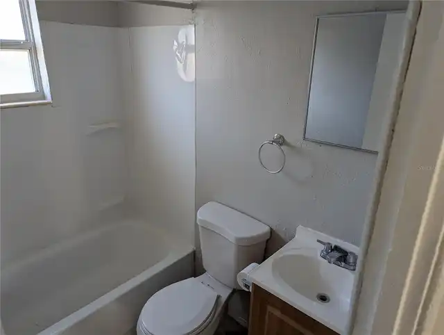 Listing Photo 7