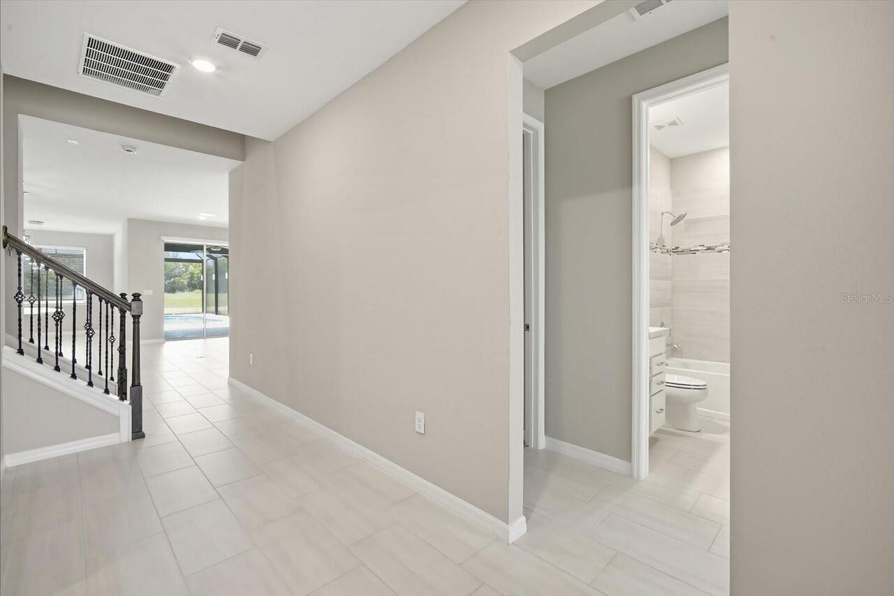 Listing Photo 14