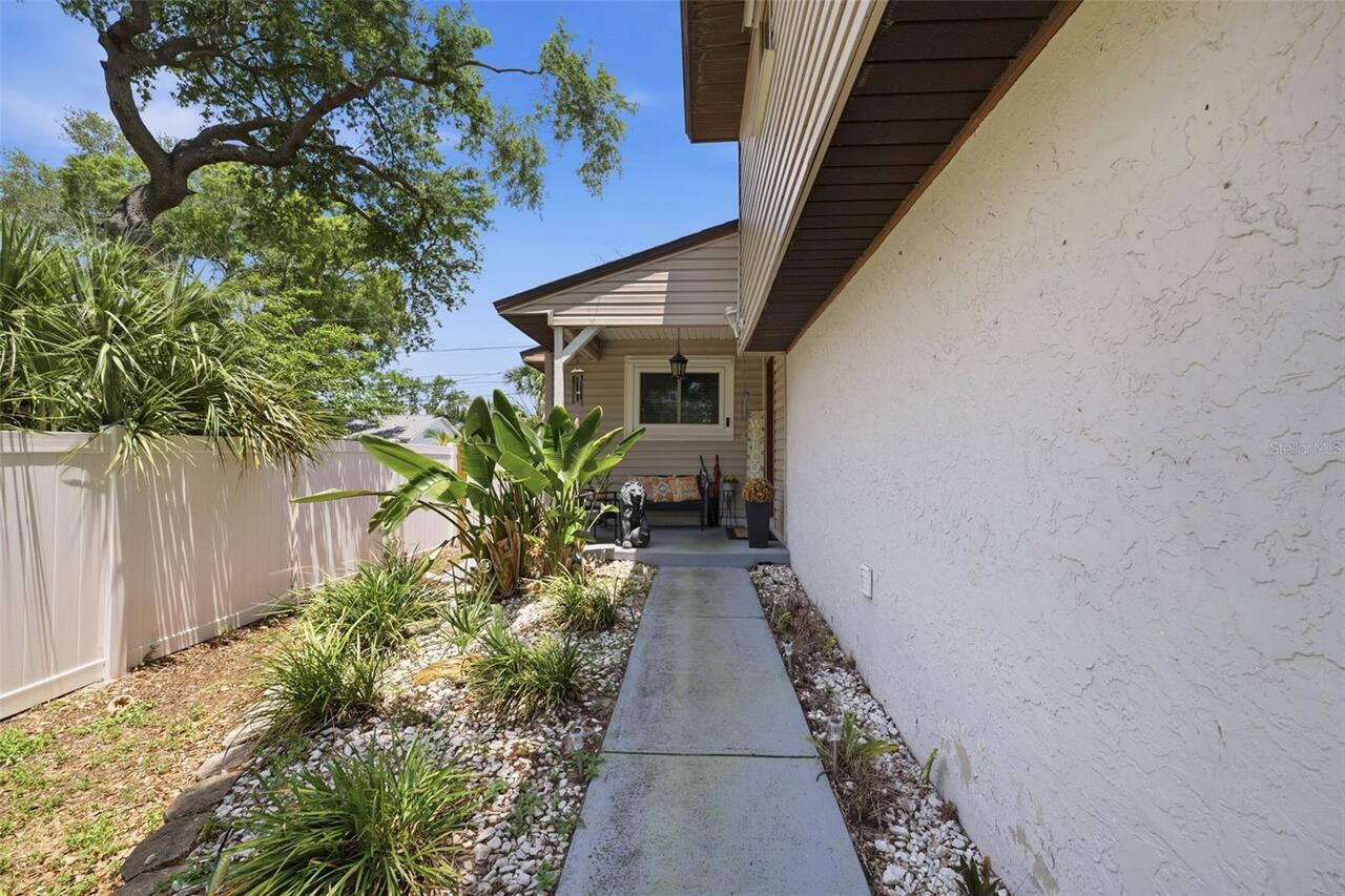 Listing Photo 7