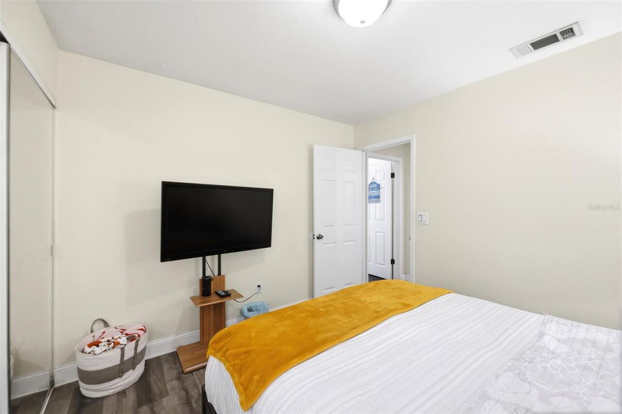 Listing Photo 25