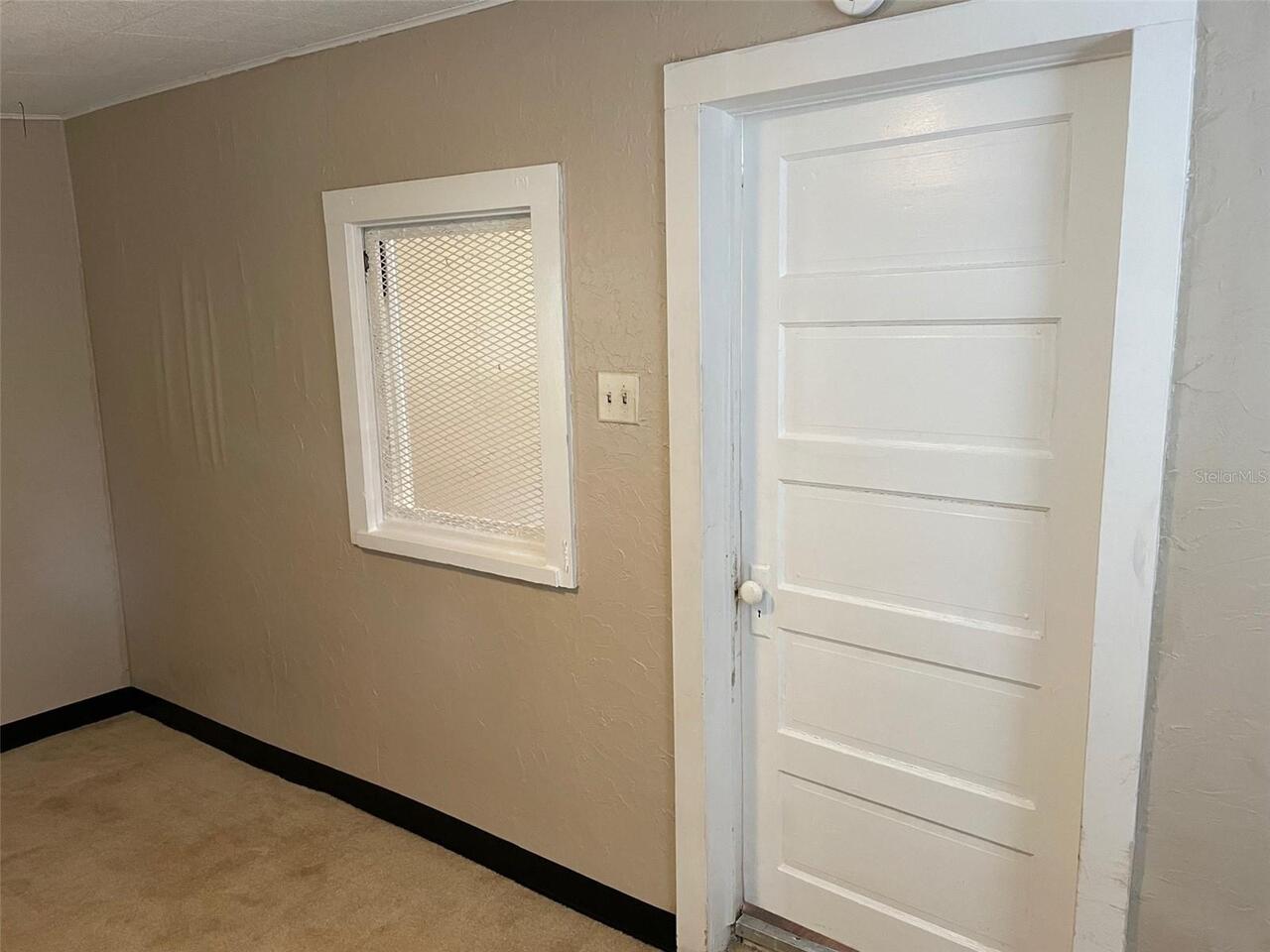 Listing Photo 9