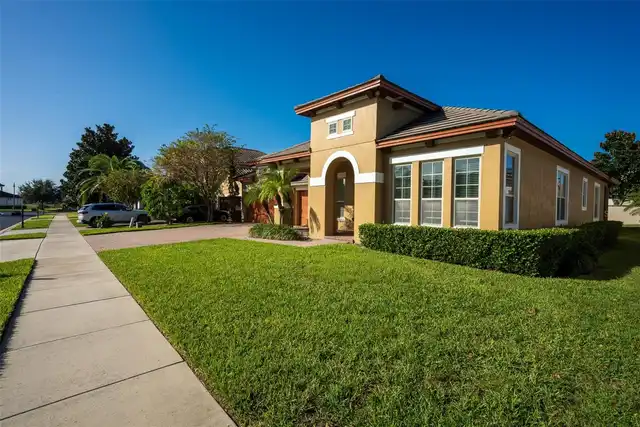 Listing Photo 6