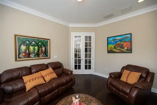 Listing Photo 13