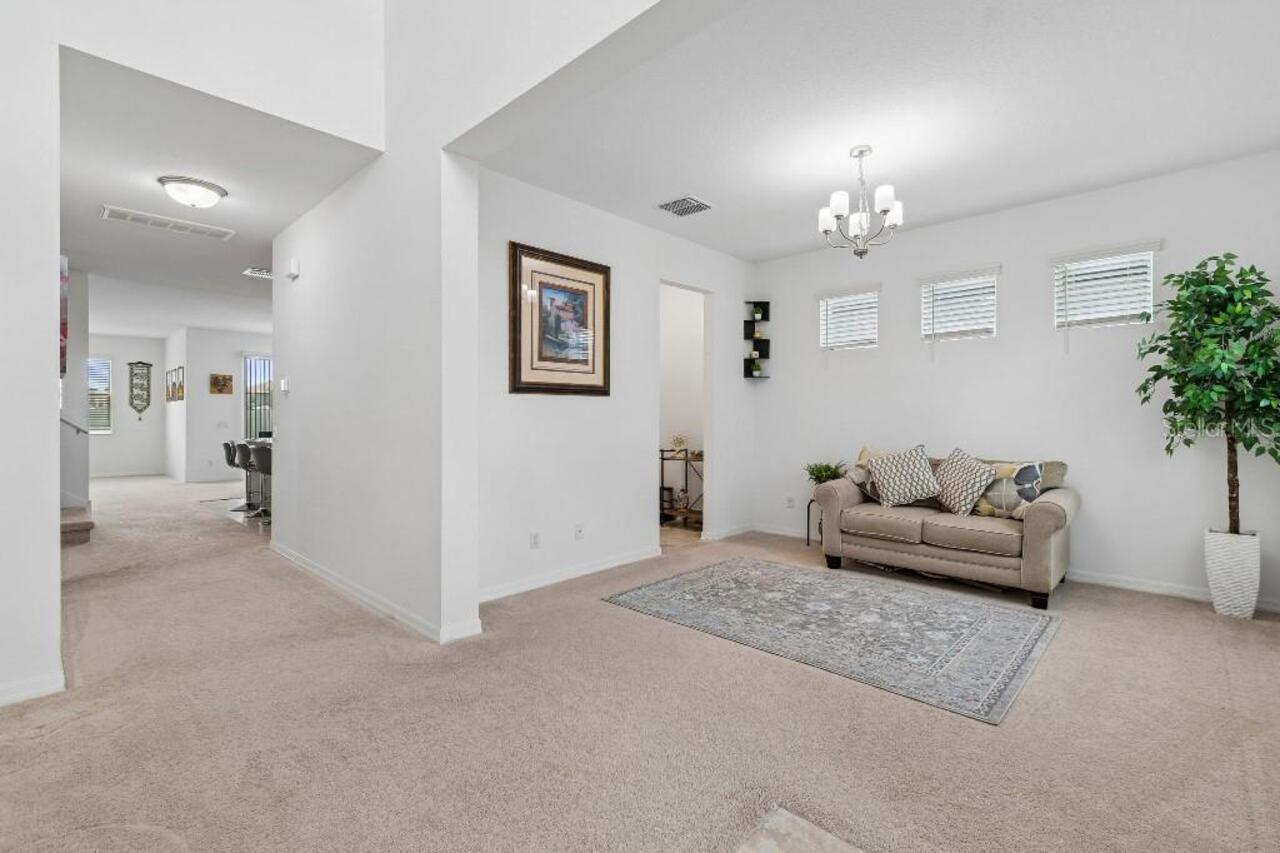 Listing Photo 8