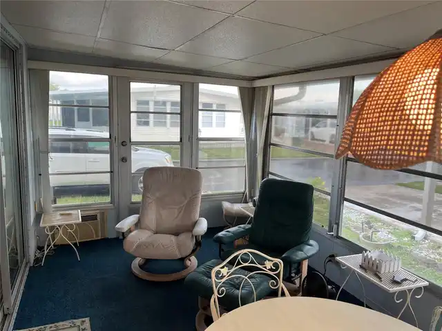 Listing Photo 16