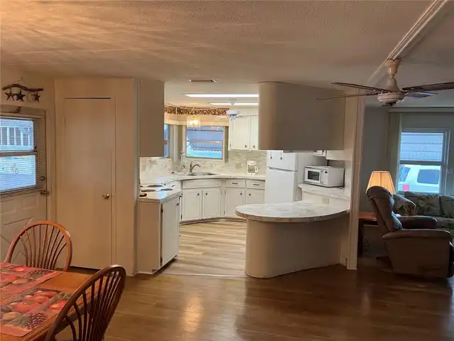 Listing Photo 21