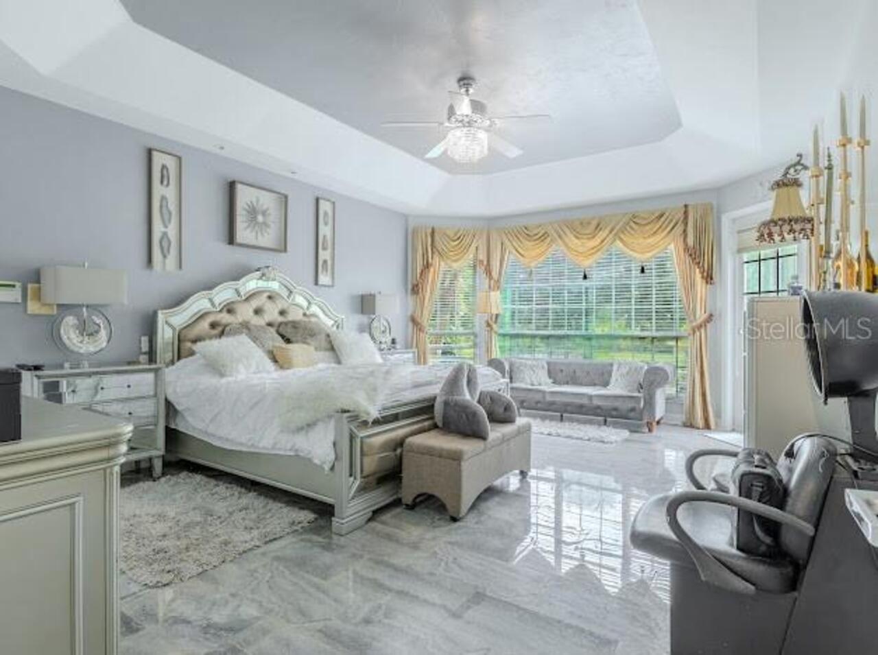 Listing Photo 12