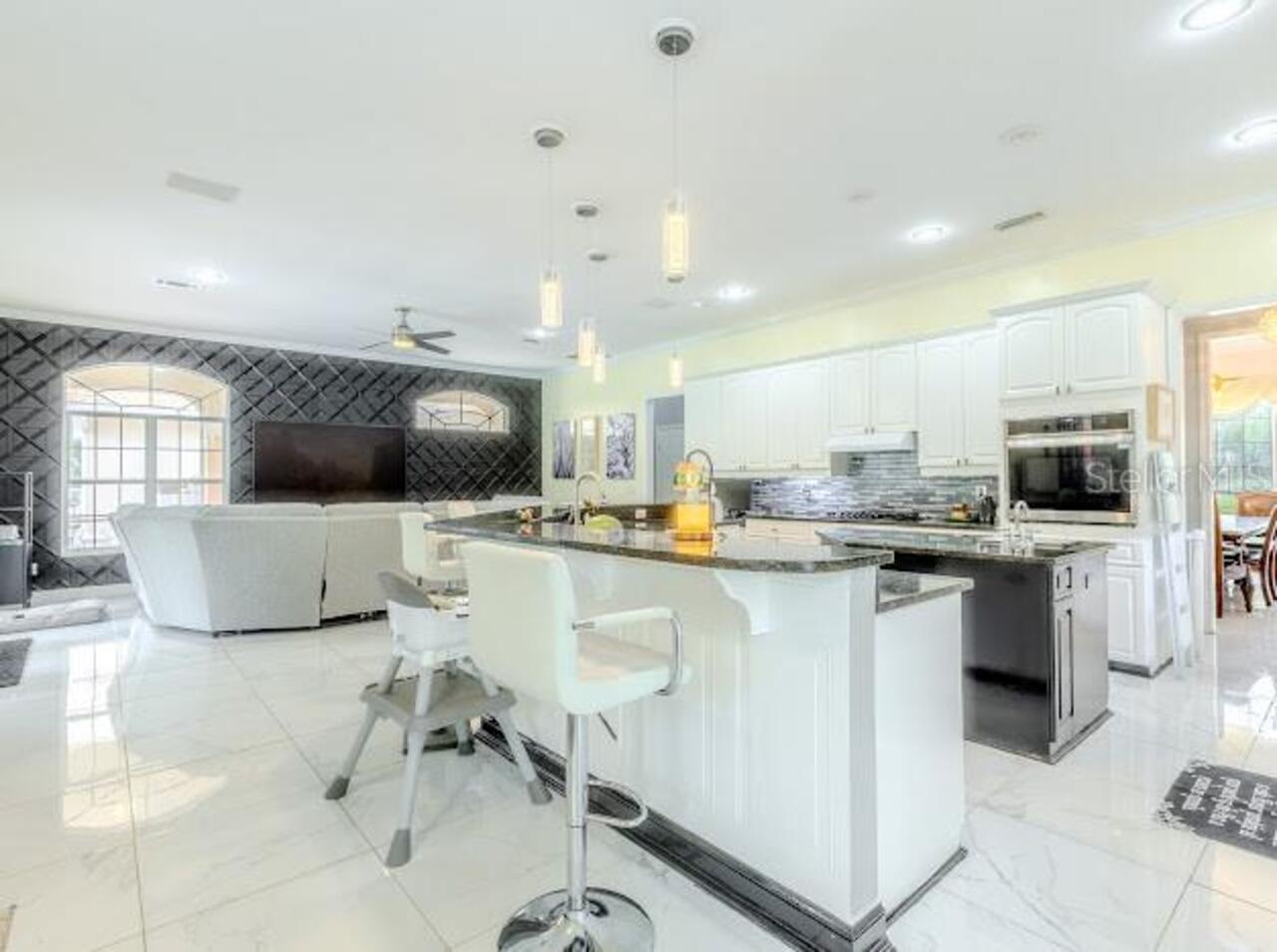 Listing Photo 15
