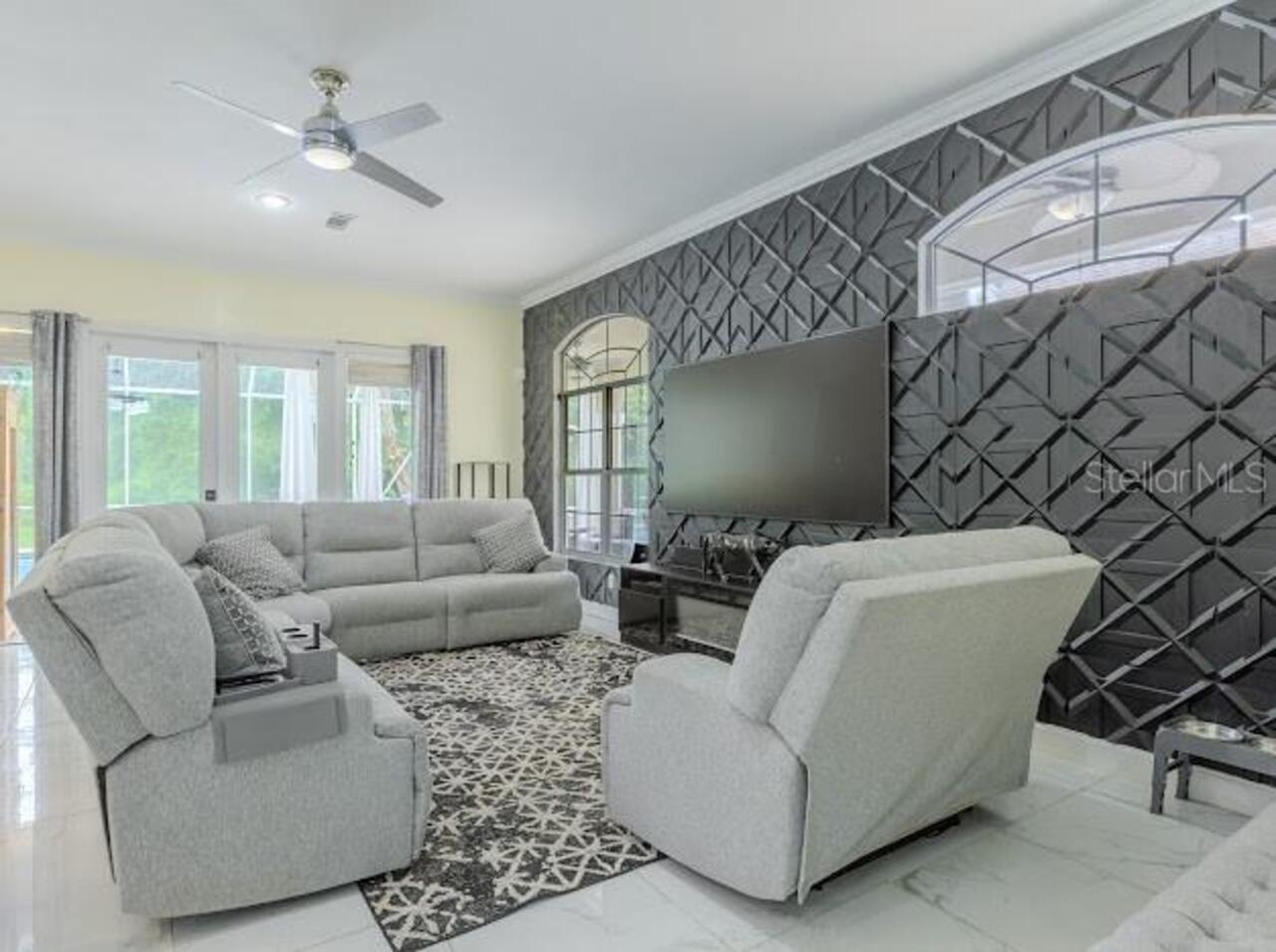 Listing Photo 18