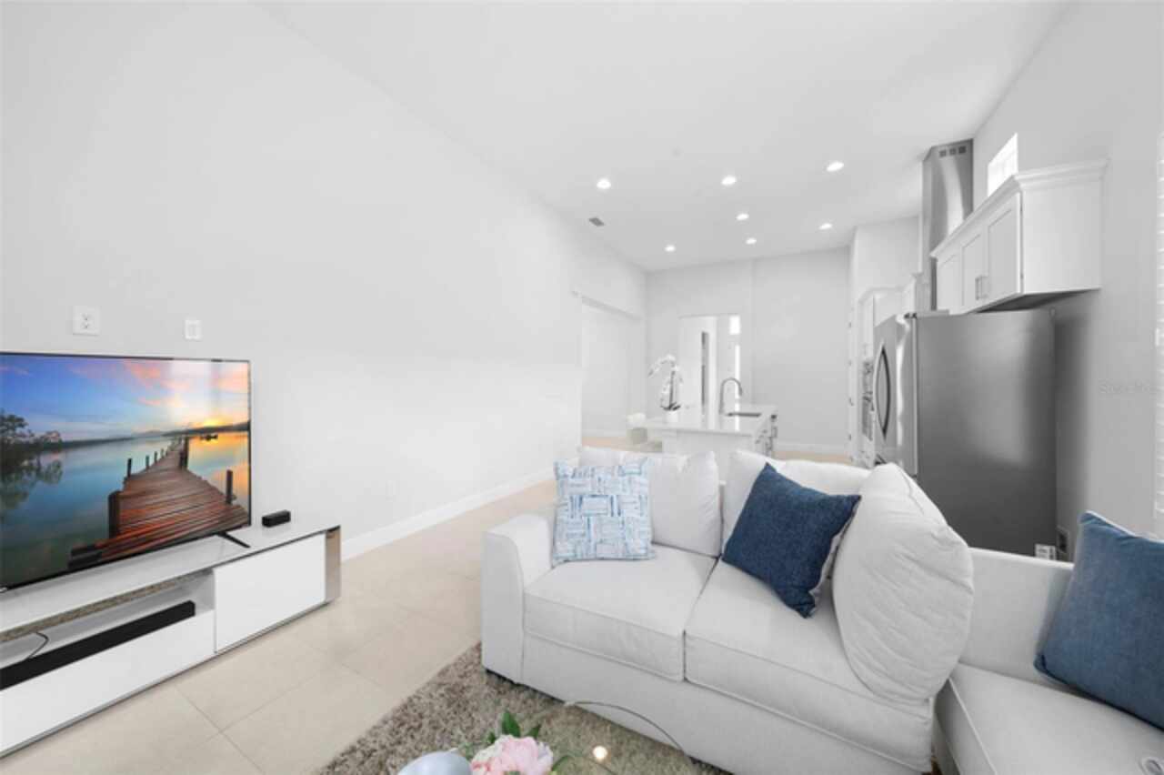Listing Photo 12
