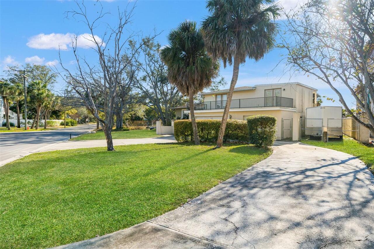 Listing Photo 17