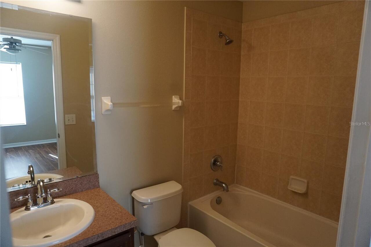 Listing Photo 9