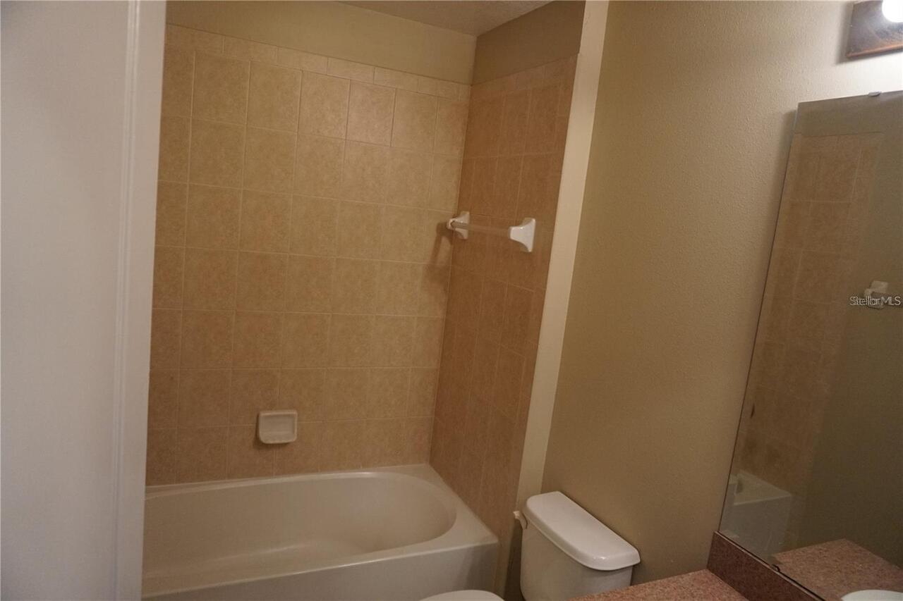 Listing Photo 14