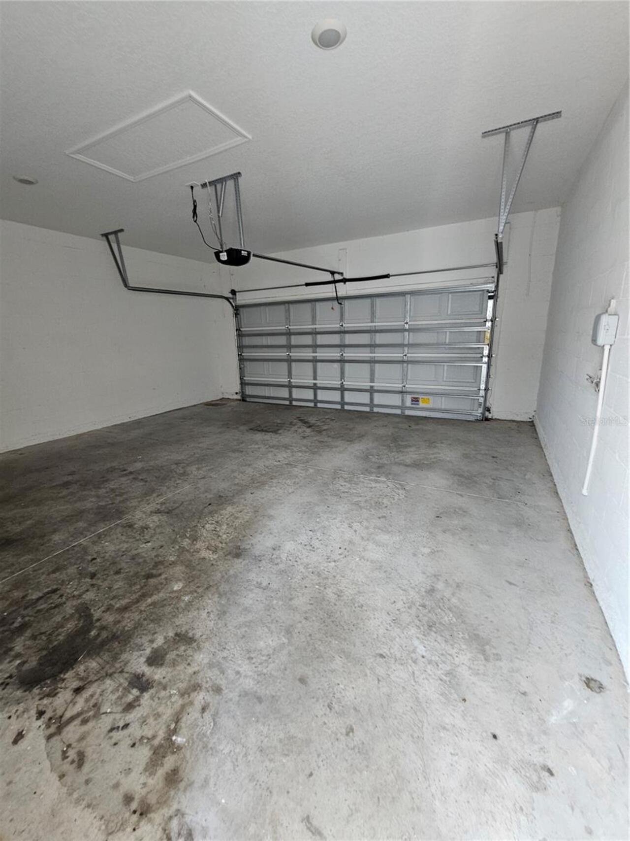 Listing Photo 11