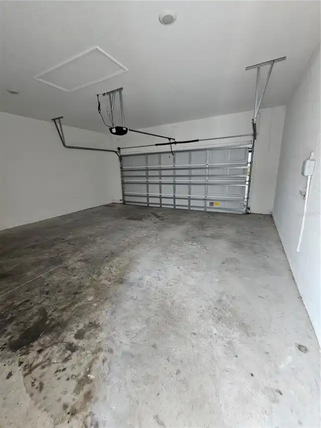 Listing Photo 11