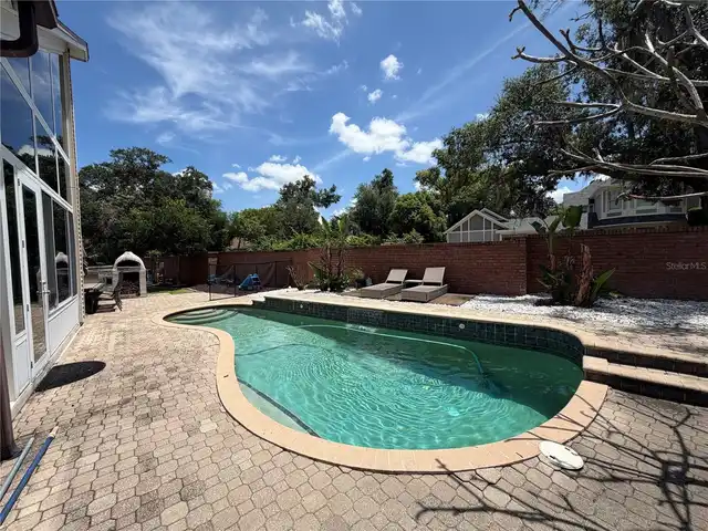 Listing Photo 19
