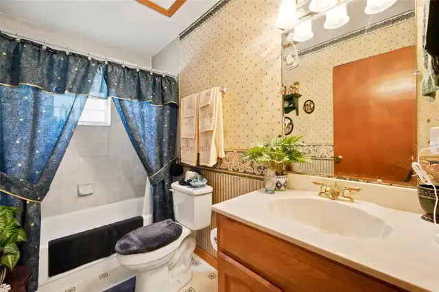 Listing Photo 7