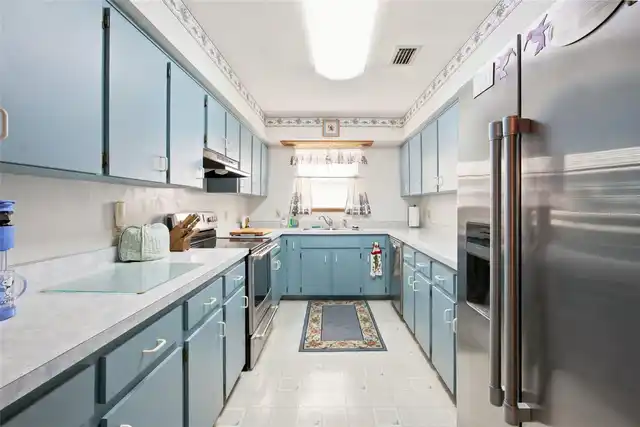 Listing Photo 16