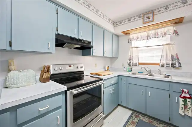 Listing Photo 17