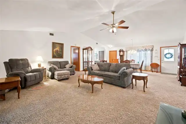 Listing Photo 25