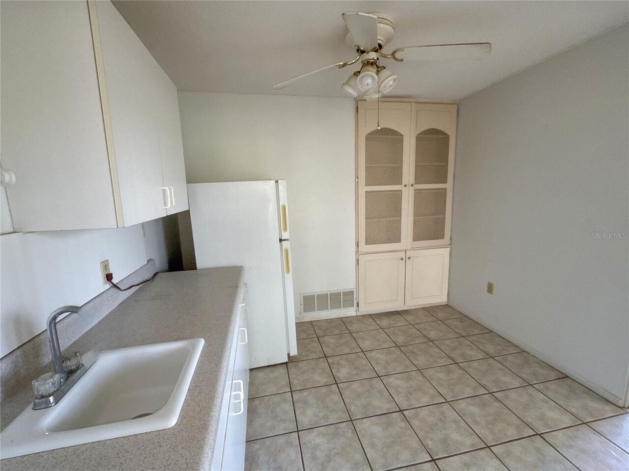 Listing Photo 10