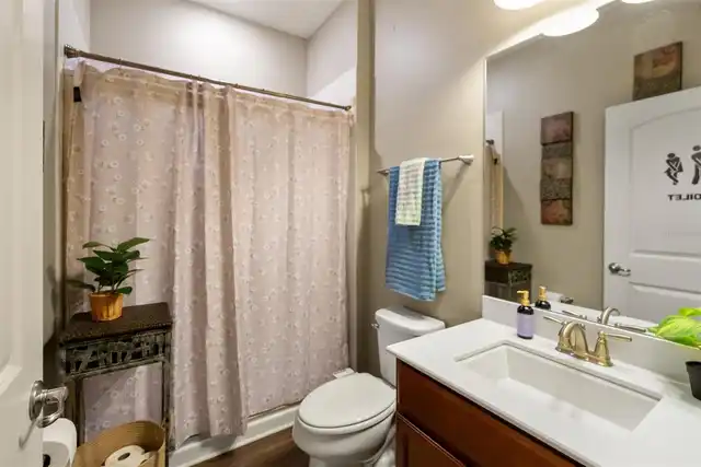 Listing Photo 15