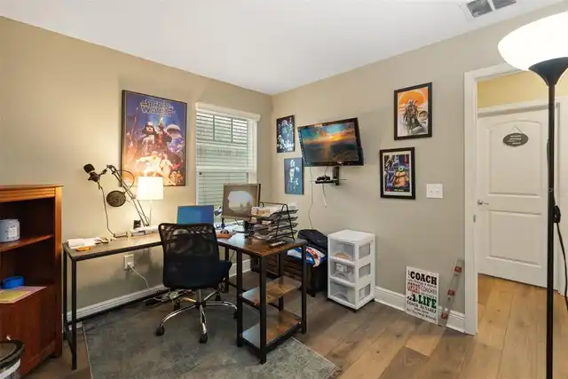 Listing Photo 21