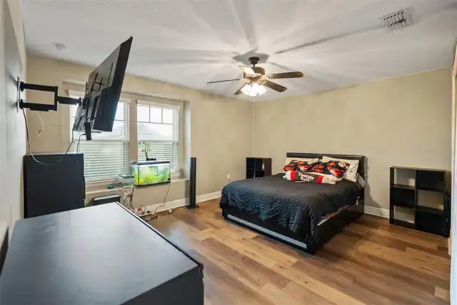 Listing Photo 25