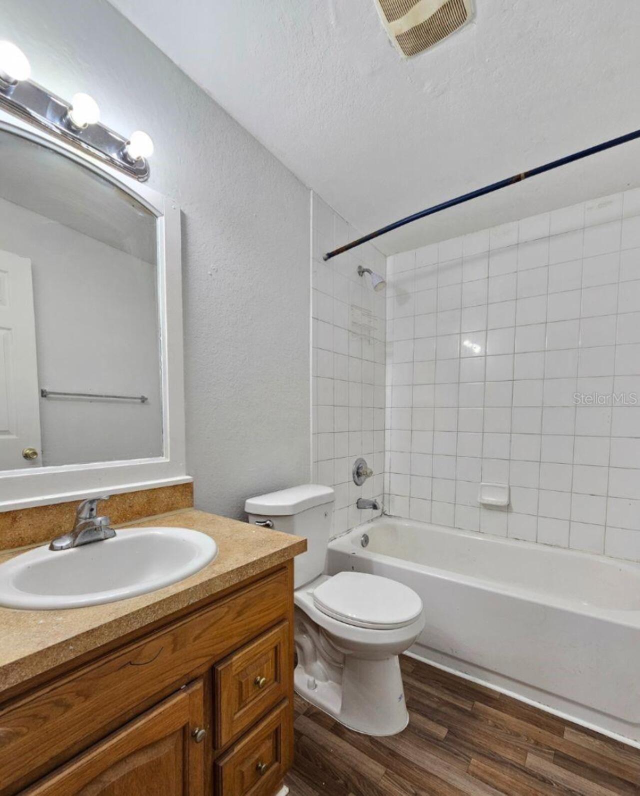 Listing Photo 7