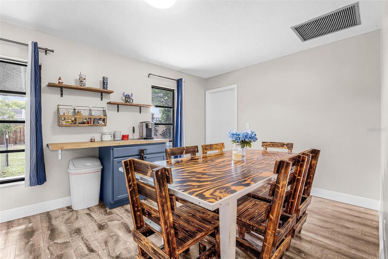 Listing Photo 9
