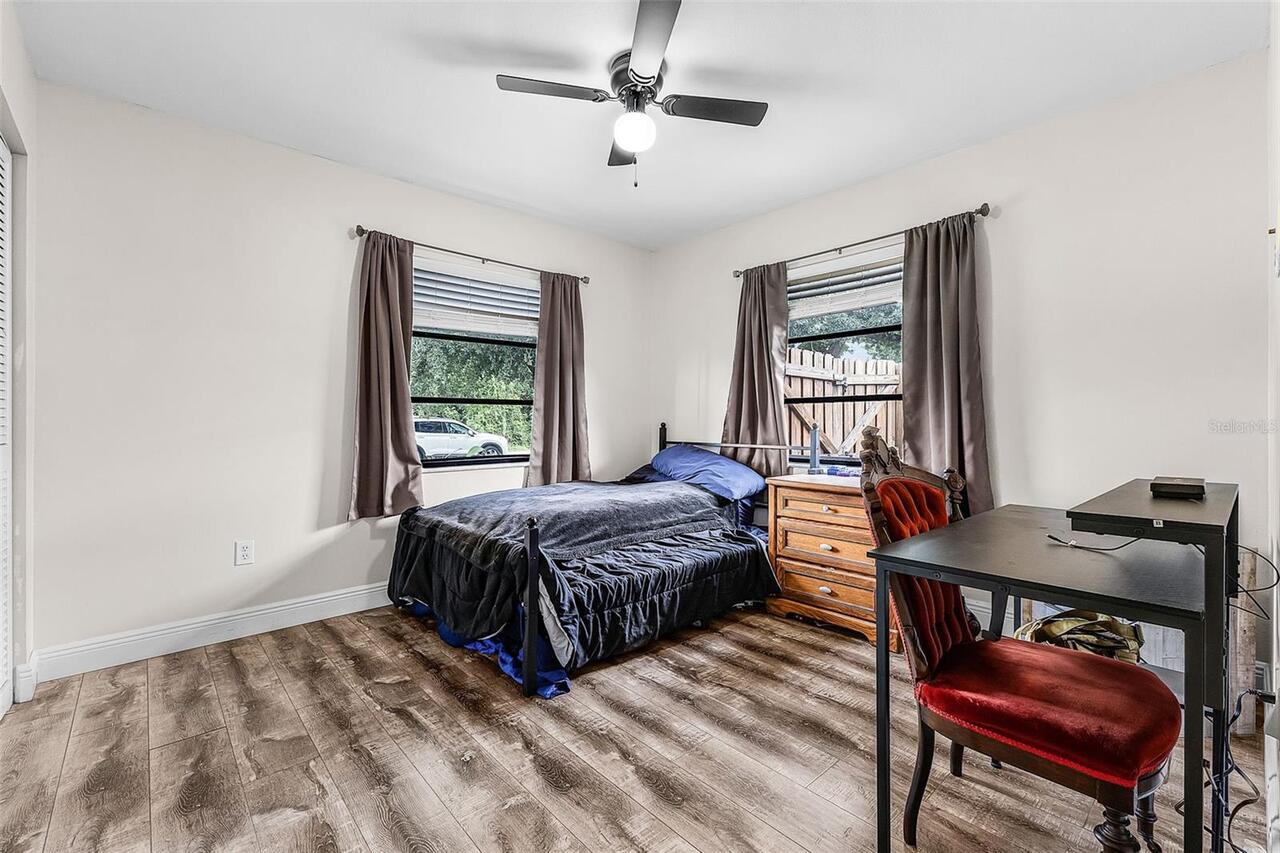Listing Photo 16