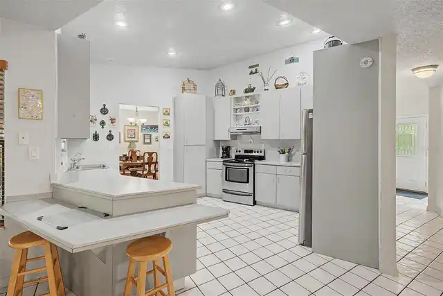 Listing Photo 18