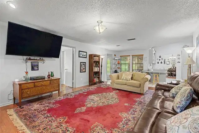 Listing Photo 24