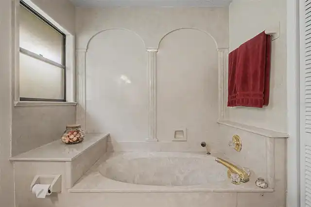 Listing Photo 28