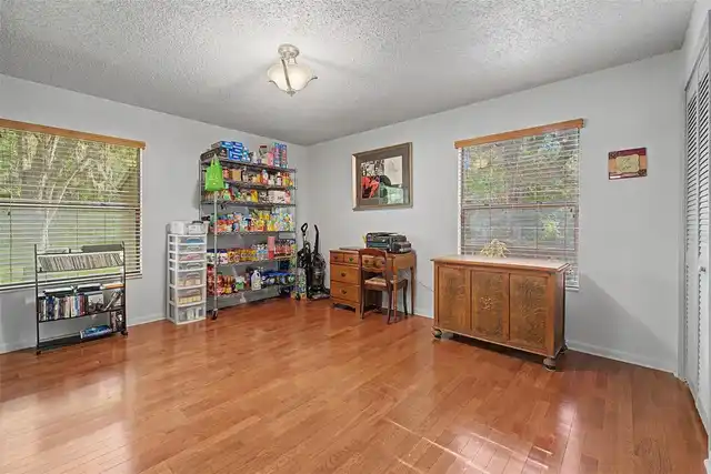 Listing Photo 29
