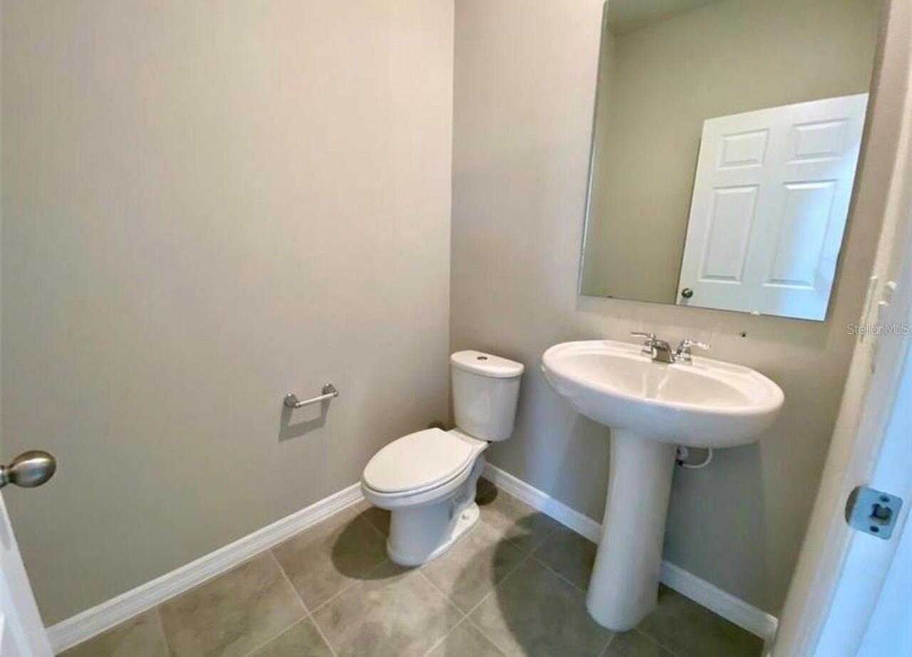 Listing Photo 12